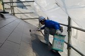 厚膜下塗り材使用　急勾配コロニアル屋根塗装工事