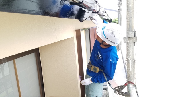 熊本益城町住宅塗装・弱溶剤2液型シリコン使用、付帯部塗装工事