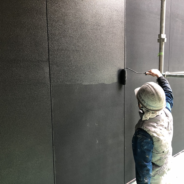 熊本市中央区出水外壁塗装・上塗り二回目