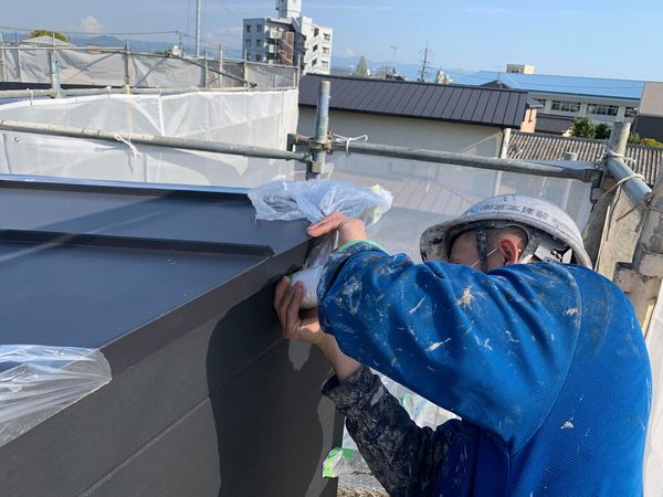 熊本市中央区出水外壁塗装工事・養生作業