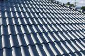 熊本市北区植木町　シリコン屋根塗装工事　吹付作業完了‐宮本建装‐
