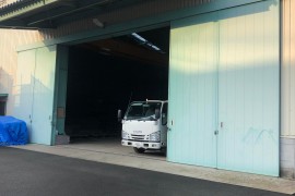工場外壁ハンガードア塗装　鉄部塗装　熊本県人吉市の施工前画像