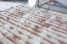 折板屋根遮熱塗装　省エネ2液弱溶剤シリコン樹脂遮熱塗料　熊本県熊本市中央区渡鹿　宮本建装