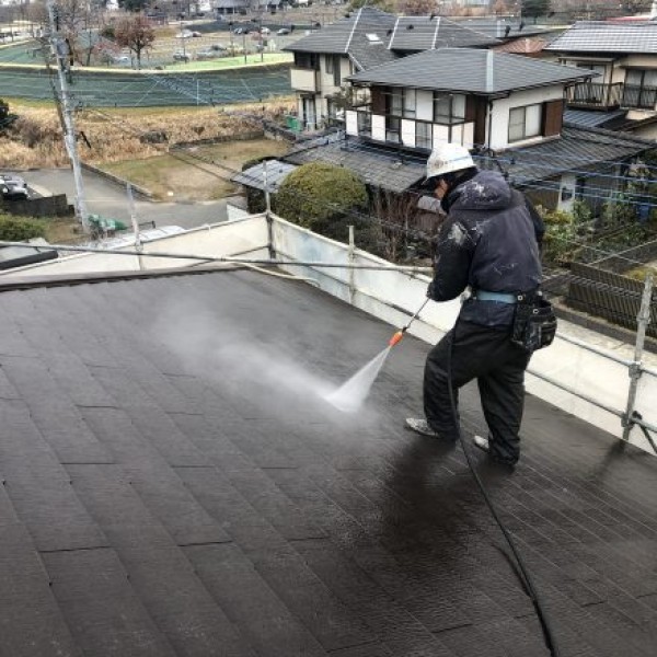 外壁、屋根塗装　熊本市北区　塗装前高圧洗浄