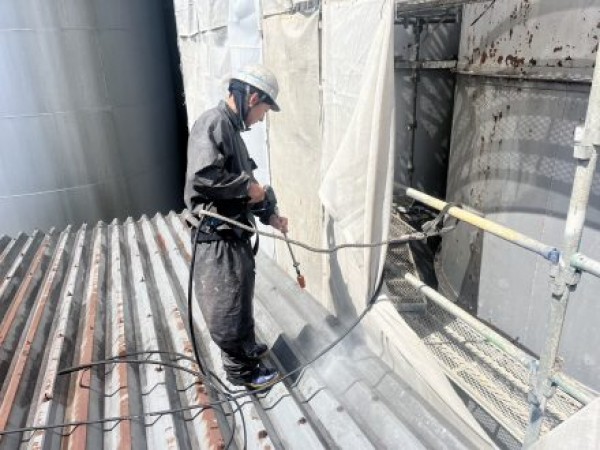 折半屋根塗装　熊本県八代市　折半屋根高圧洗浄完了！！