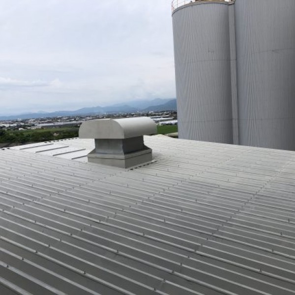 折半屋根塗装　熊本県八代市　ケレン、錆止め完了！