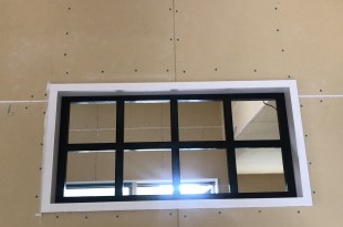 格子窓　熊本市東区　木目塗り潰し仕上げの施工後画像