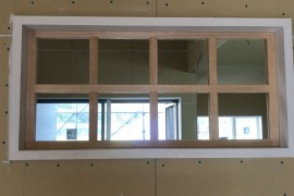 格子窓　熊本市東区　木目塗り潰し仕上げの施工前画像