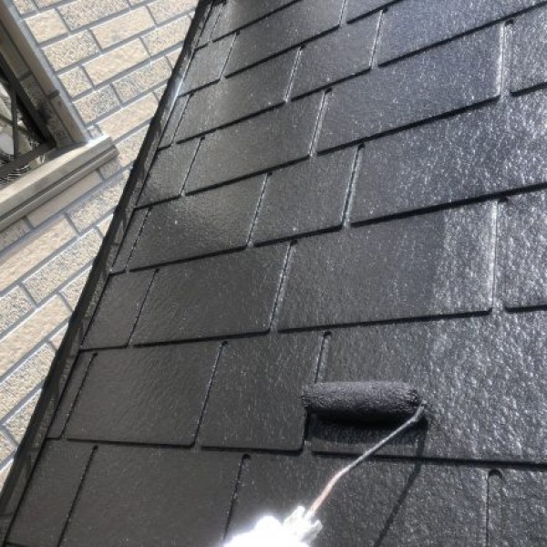 下屋根塗装　熊本市東区　下屋根上塗り及び足場台風対策