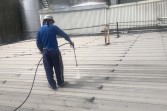 折半屋根塗装　熊本県八代市　弱溶剤２液型シリコンシルバー仕上げ