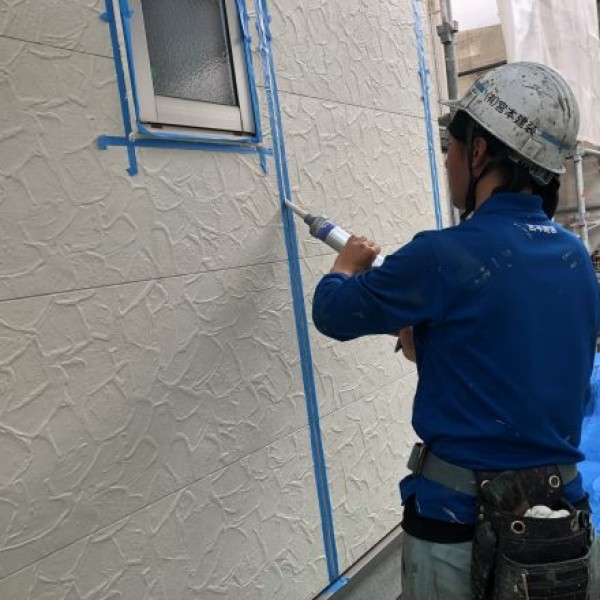 外壁クリヤー塗装　熊本合志市　シーリング（ペンギンシール２５７０使用）